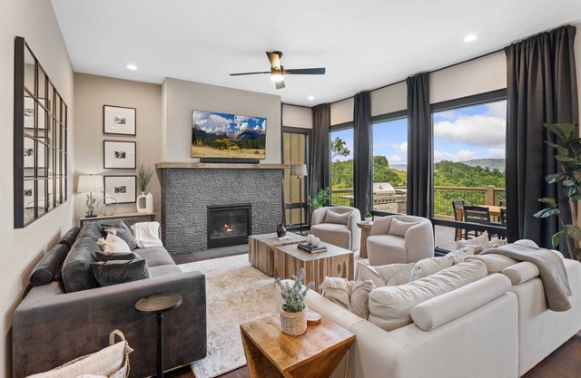 Designer Mountain Home with Views