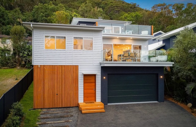 Designer Pearl Beach Family Beach House