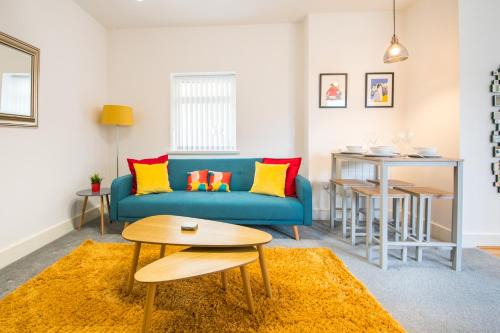 Detached Coach House near Principality Stadium in Cardiff