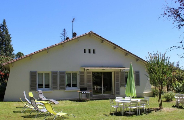 Detached house 2 br., near Périgueux, garden, Wifi