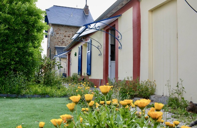 Detached house close to all stores and the beach 7 minutes walk