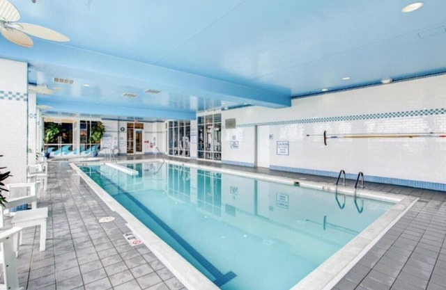 Diamond Resorts Boardwalk Resort and Villas - 1 Bedroom Access No Roll-in Shower
