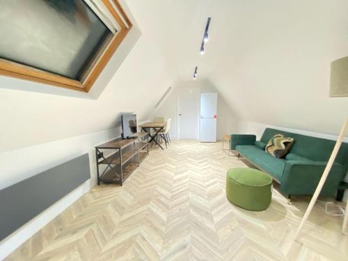 Dippen Hall Signature Apartment