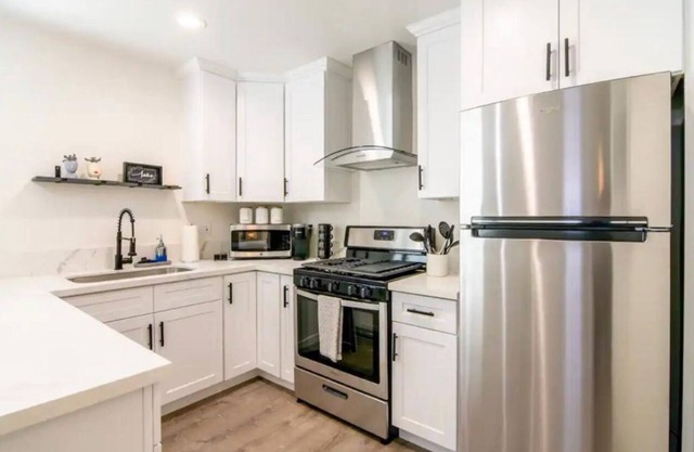 Discover a beautiful studio for rent in the heart of the valley.