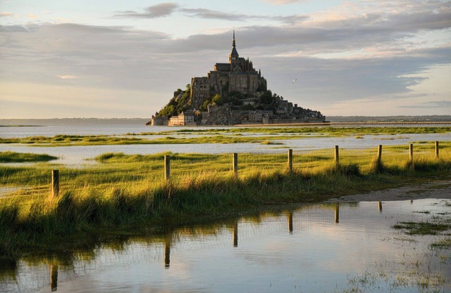 Discover a great stay in South San Francisco, CA,