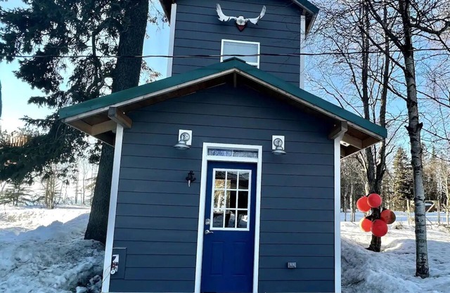 Discover Kenai Glacier View Wheelhouse