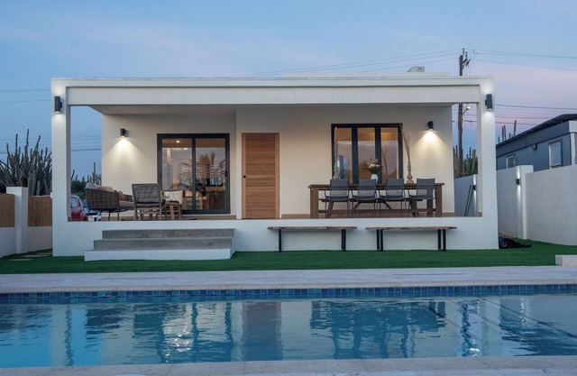 Discover luxury and relaxation at our villa in Aruba.