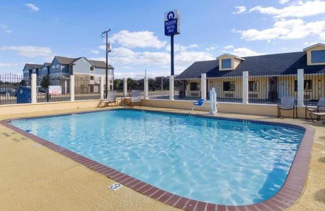 Discover Port A Nature Preserve + King Bed, Pool & Breakfast