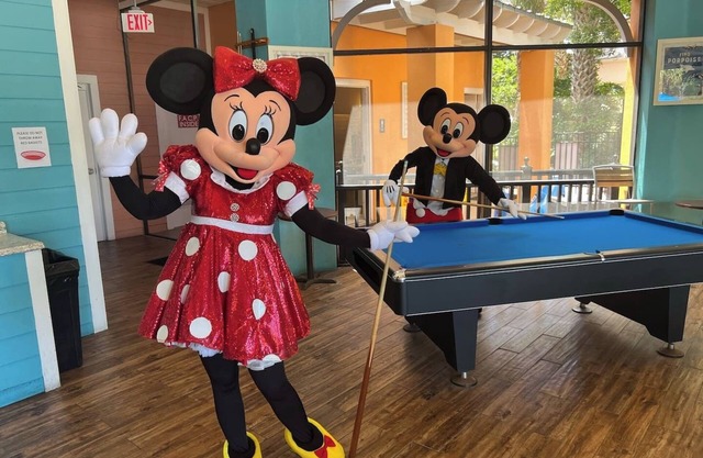Disney Area Ground Floor Villa * Free Parking * Beach * Pools*