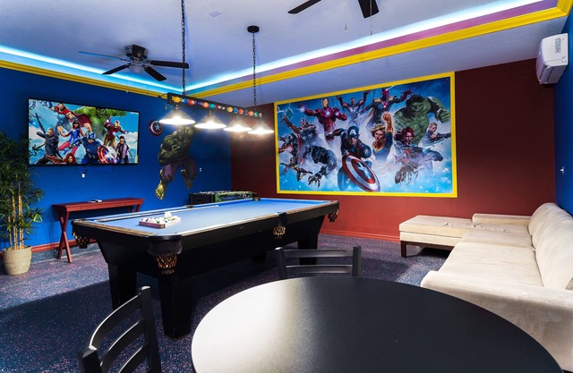 Disney Dream House 5br/4bth Pool Spa Game Room