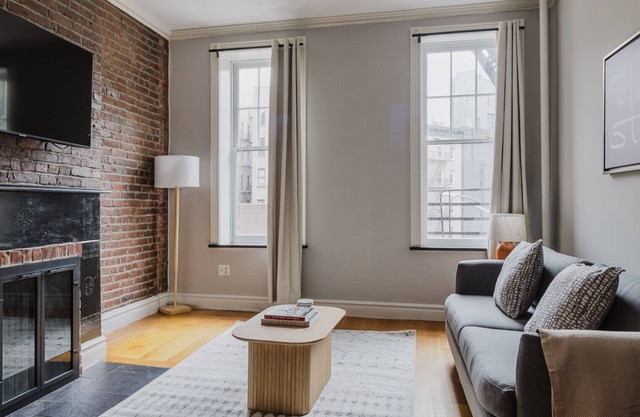 Divine West Village 1BR, Furnished w/Kitchen, W/D, A/C, by Blueground