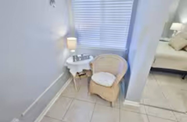 Dockside Escape – Poolside Coastal Stay for 4