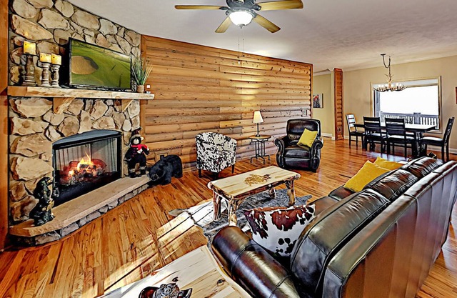 Dog-friendly Country Home | Huge Wraparound Porch | Near Hendersonville
