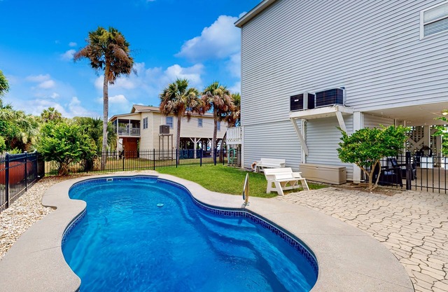 Dog-Friendly House Across the Street From Beach w/Private Pool, WiFi, AC, Patio
