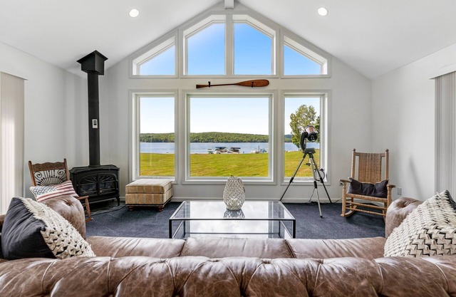 Dog-friendly lake escape with sunroom, high-speed WiFi, water views & central AC