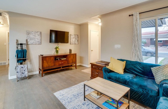 Dog-Friendly Wheat Ridge Home ~ 7 Mi to Denver!