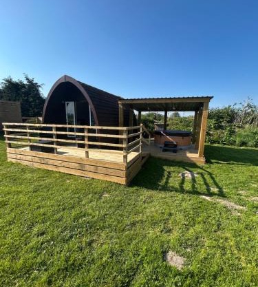 Dolafon Luxury Glamping Pod 2 With Hot Tub