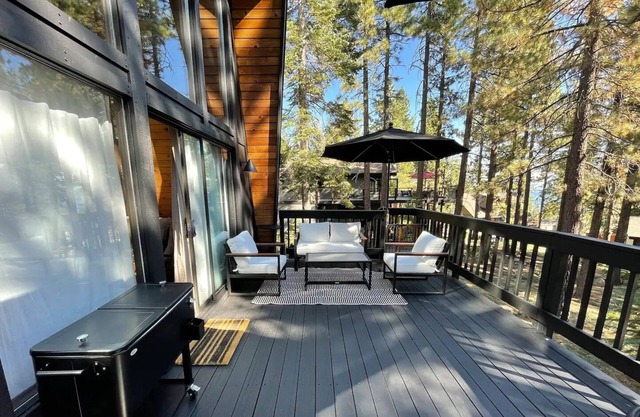 Dollar Point Mountain Modern Cabin!