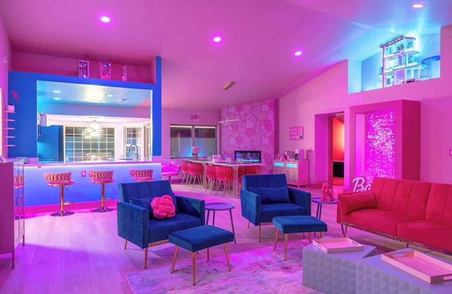 Dollhouse Daydream Barbie-inspired, Spacious 5-bedroom house with heated pool
