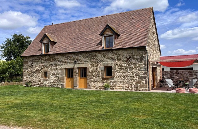 Domaine de la Blanchère - Maison de Campagne Avec Piscine/Spa, Suisse Normande