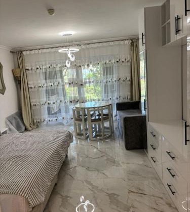 Domina Coral Bey Harem