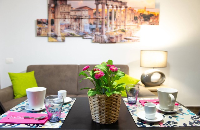 DOMUS CARACALLA A ROMANTIC APARTMENT IN THE HEART OF ANCIENT ROME