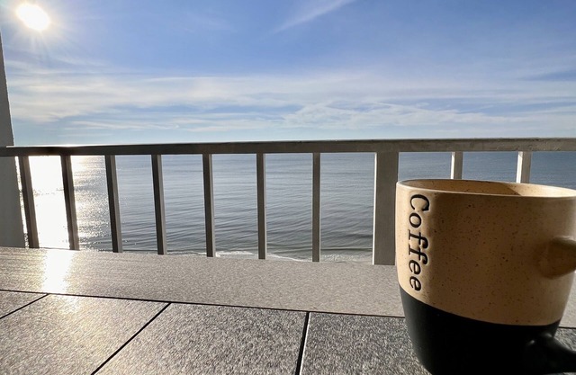 Don't wait! Best time of year for beautiful view of Endless Waves! Owner managed