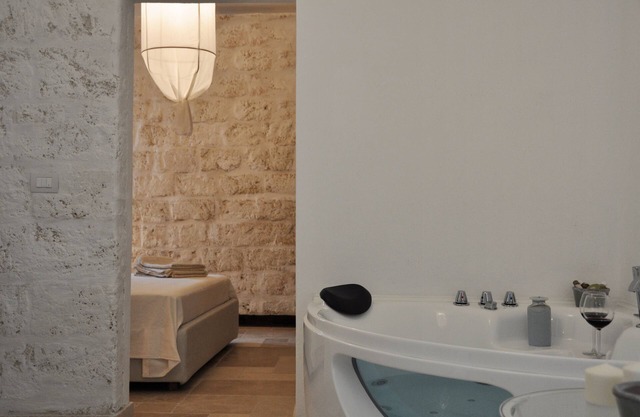 Donna Piera - Dimore di Charme Suite Gassa d'Amante with whirlpool