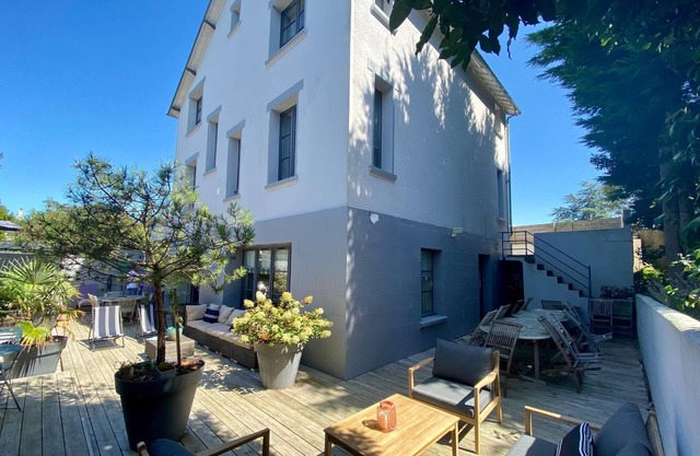 Donvillaise 15 pers : jacuzzi, 8 min walk to the beach
