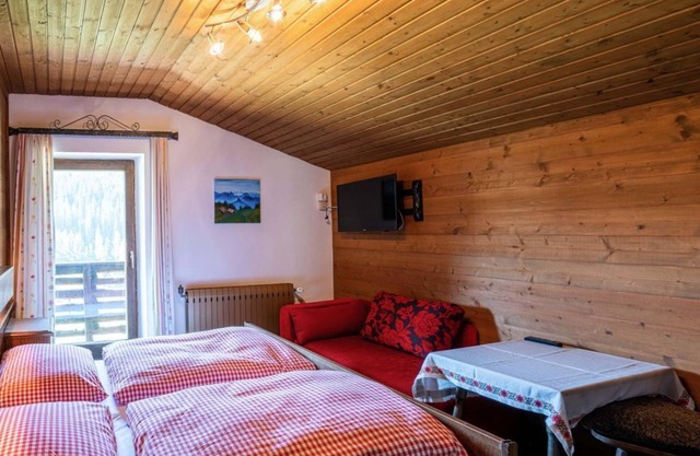 Doppelzimmer, Dusche, WC, Balkon 2 - Ferienhaus Mittereggalm