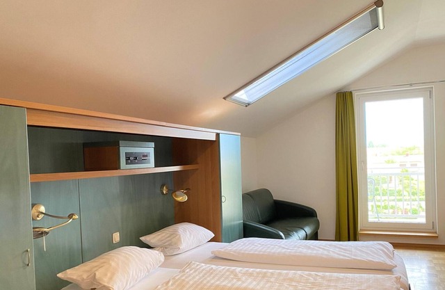 Doppelzimmer, Stehbakon, Seitl. Seeblick - Seehotel Herlinde