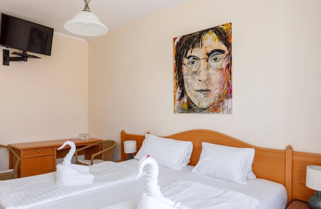 Doppelzimmer mit Kleinem Balkon - Pension Laubenhof