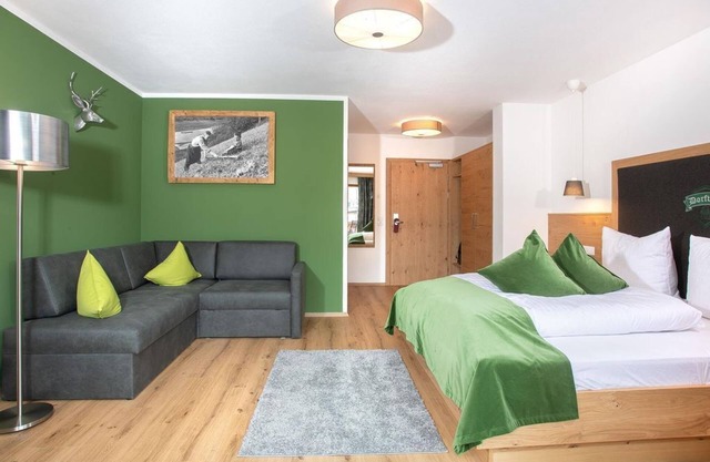 Doppelzimmer mit Balkon Kat. A - Gasthof Dorfwirt
