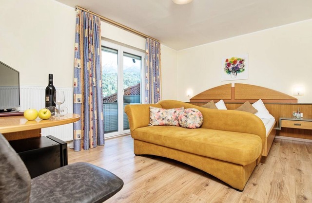 Doppelzimmer Mittagskogel "bed&breakfast" 2-3 - Erlebnis-hotel Appartements Pirker