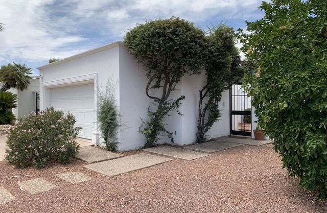 Dorado Vacation Home. Golf. Bike. Great Location