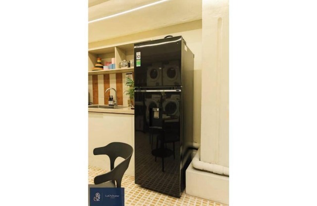 Double-Double Gym-Coffee-Laundry 2's to Trainstr