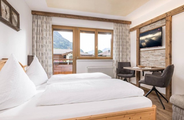 Double room Romantik - Pension Alpina