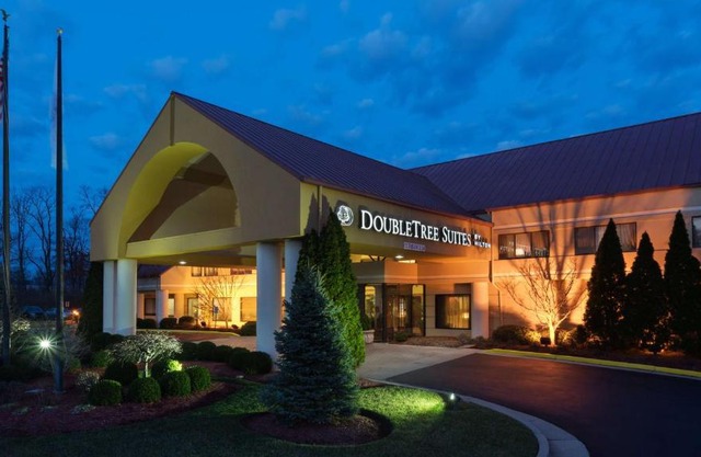 DoubleTree Suites by Hilton Hotel Cincinnati - Blue Ash