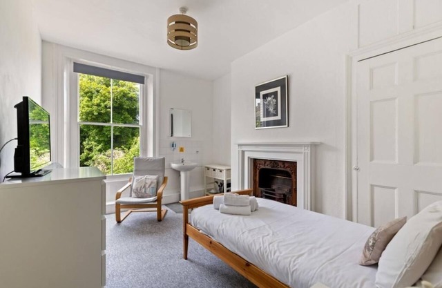 Dover Town Rooms (Single Room 5)