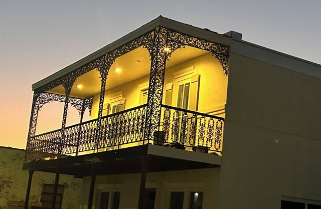 Downstairs 3-bedroom apartment 2 bath apartment in historic downtown crowley