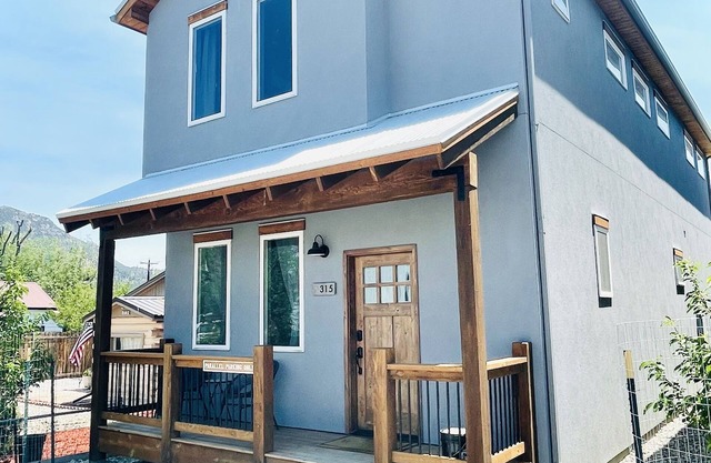 Downtown BV Main St 315 Private Home