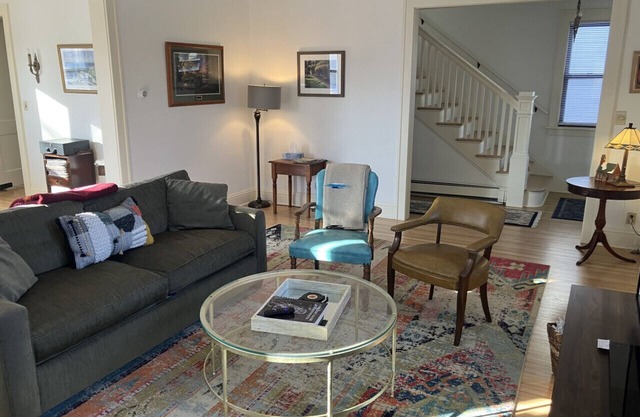 Downtown Hibbing, 3 bd, 2 ba. home