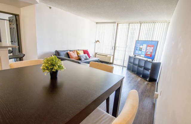 Downtown High Rise ★ 1 Bed ✔perfect gateway