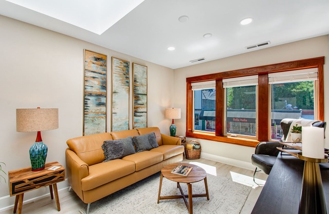 Downtown loft + studio with water/city views, 2 full kitchens, & free WiFi