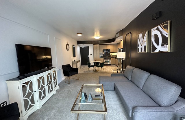 Downtown luxury 1 bedroom condo, East Village