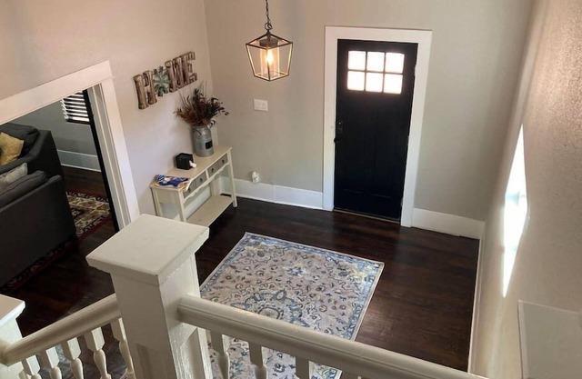 Downtown San Antonio/Sleeps 14/Pearl/Riverwalk/Zoo