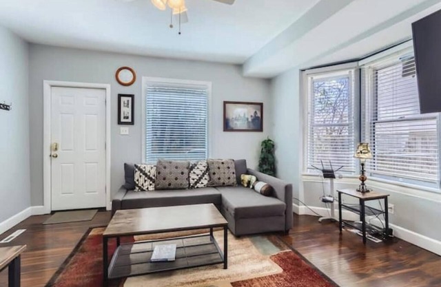 Downtown Tranquility: 2BDR Escape in Lafayette