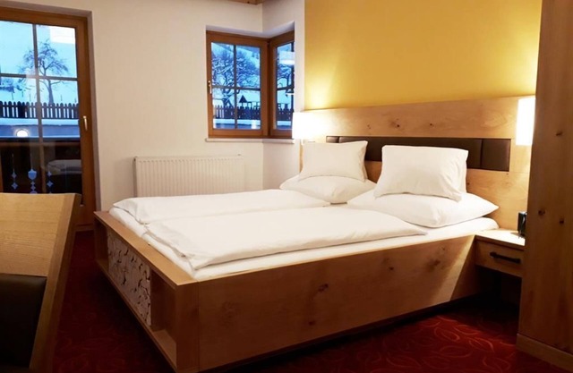 DR main building/2 extra beds/HB - Ponyhof, Feriendorf-Hotel-Pension