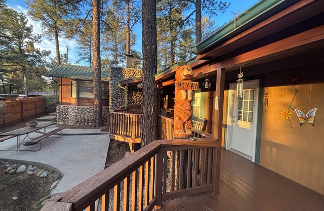 Dreaming Tree 1 a fabulous Ruidoso cabin perfect for a couple’s get-a-way