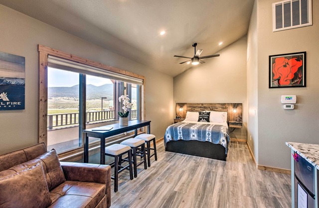 Dreamy Angel Fire Studio < 2 Mi to Ski Resort!